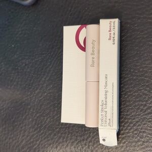 ⭐️ 5/ $25 Rare Beauty very Mini Mascara